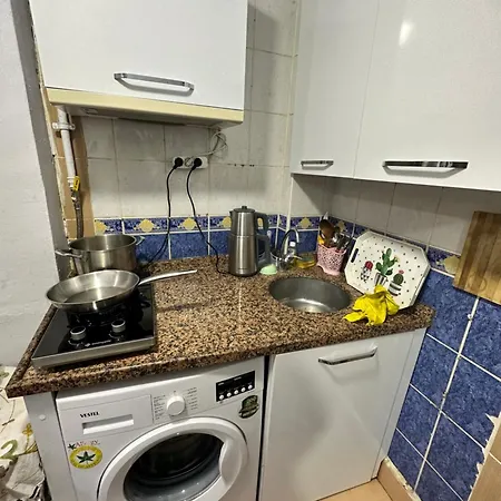 Apartment 1+1 Flat In Fatih Aksaray Istanbul